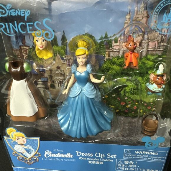 NIB Disney Parks Cinderella Mini Doll Dress Up Set Souvenir - Picture 2 of 6